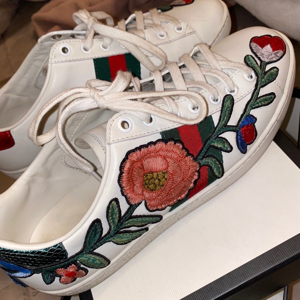 Gucci Floral Embroidered Sneakers